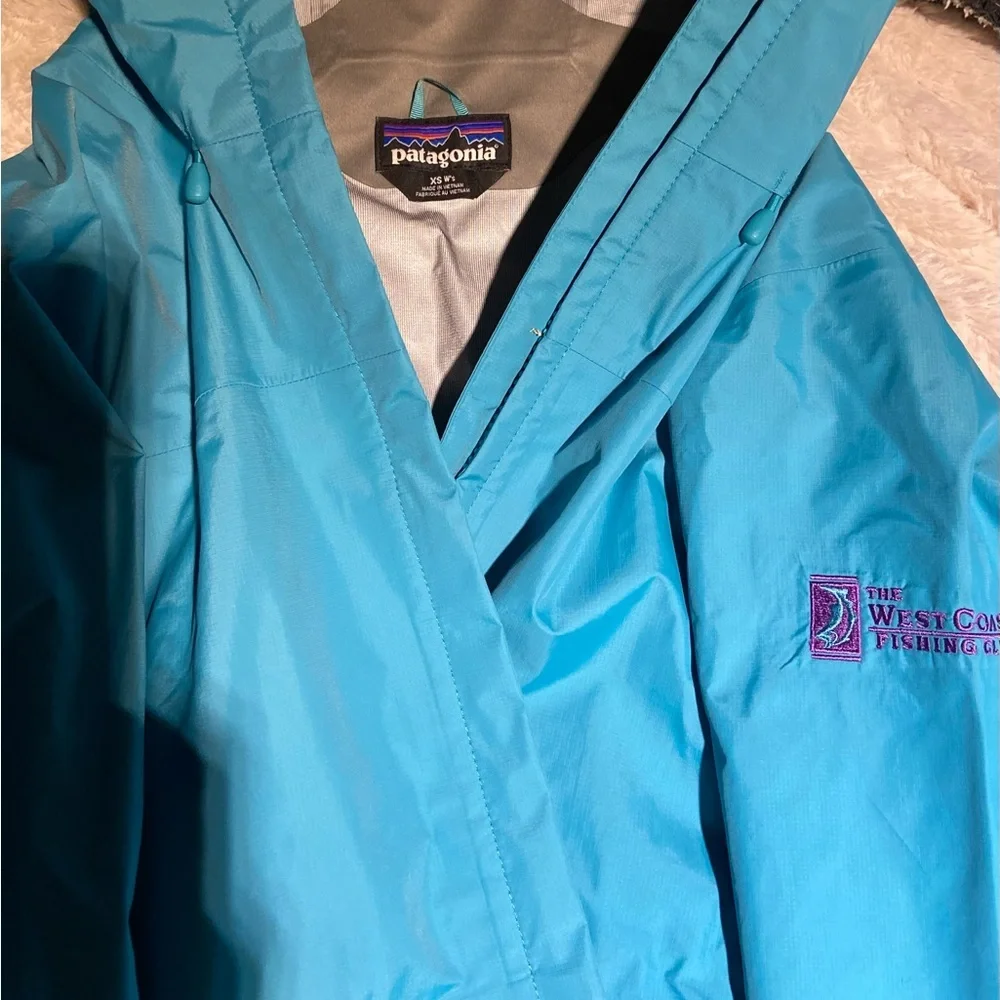 Patagonia Waterproof Shell Jacket – Limited 2024 Embroidered Edition, women’s XS - Picture 7 of 7